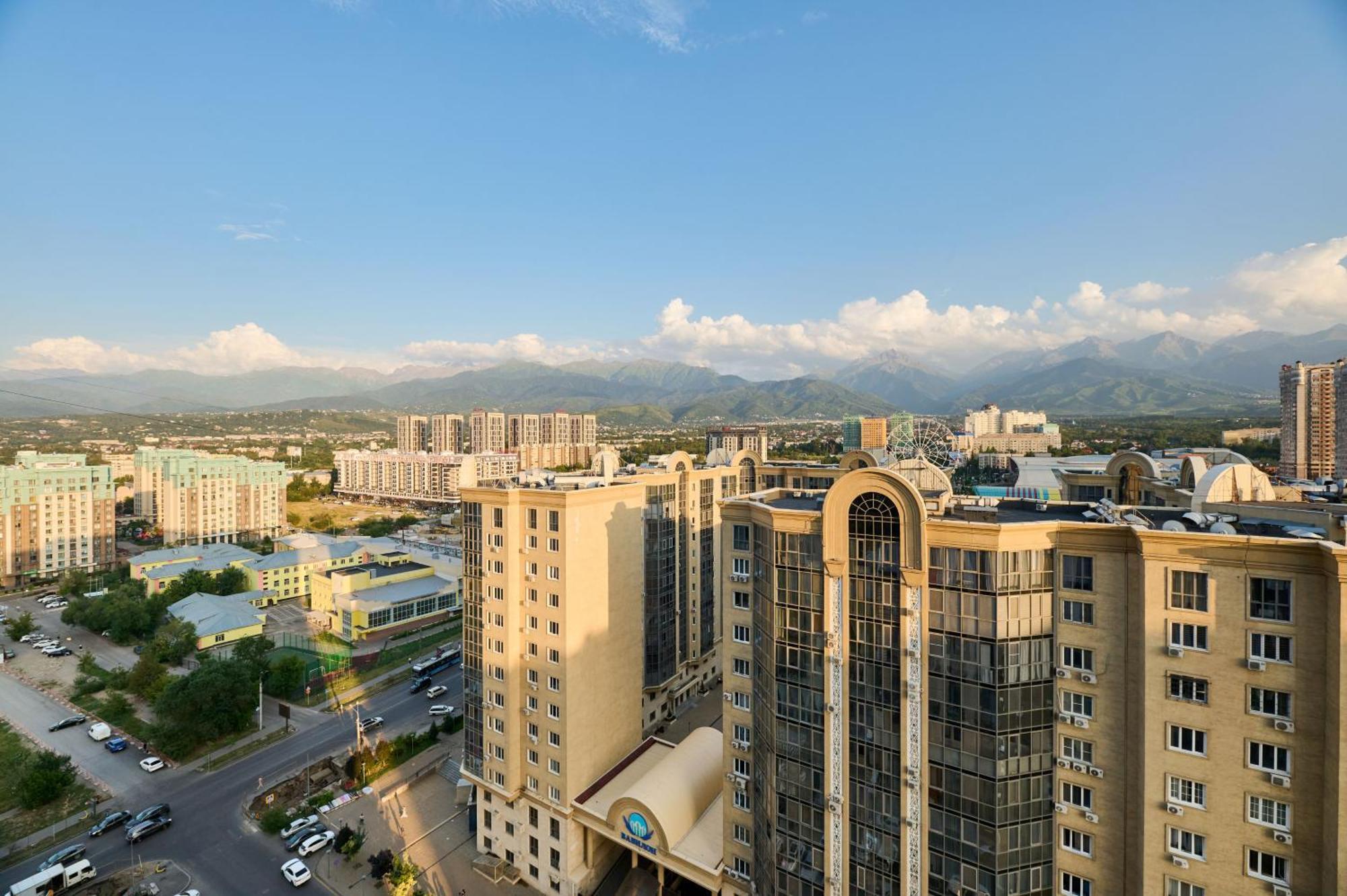 Five Business-Class Rooms In R-House Near Mega Center Almati Kültér fotó